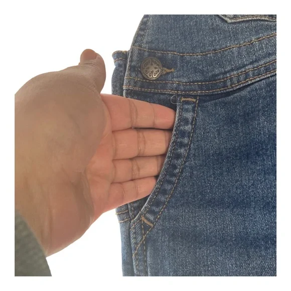 Oshkosh B’Gosh Vestbak Toddler Size 3T Blue Denim Overall Shorts Adj Strip - Picture 8 of 15